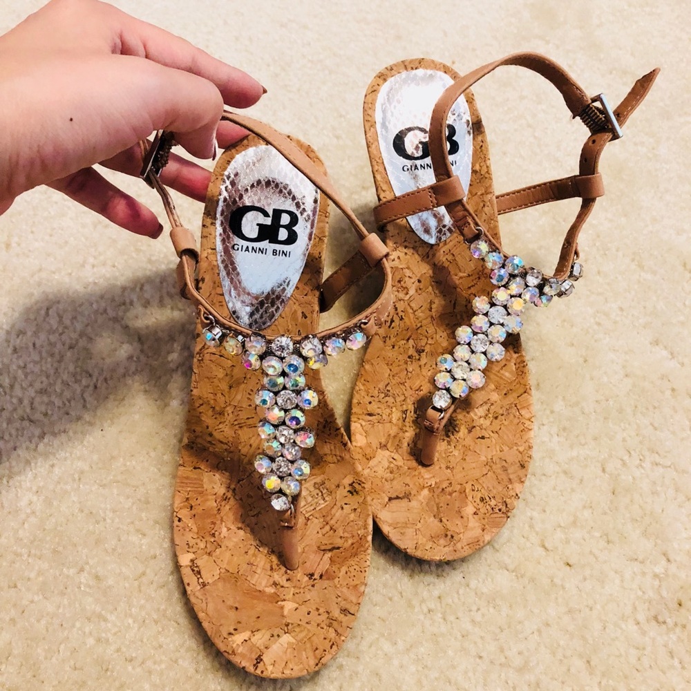 Gianni Bini Wedge sandal